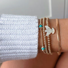 Effortless Elegance — Gold Herringbone Bracelet