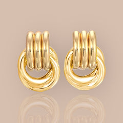 Gold Knot Circle Earrings